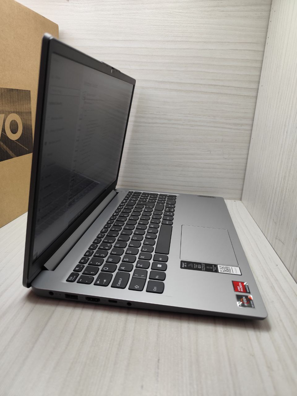 لپ تاپ استوک لنوو 15.6 اینچ Ideapad82KB Ryzen 7-5700u FULL HD — تصویر ۶