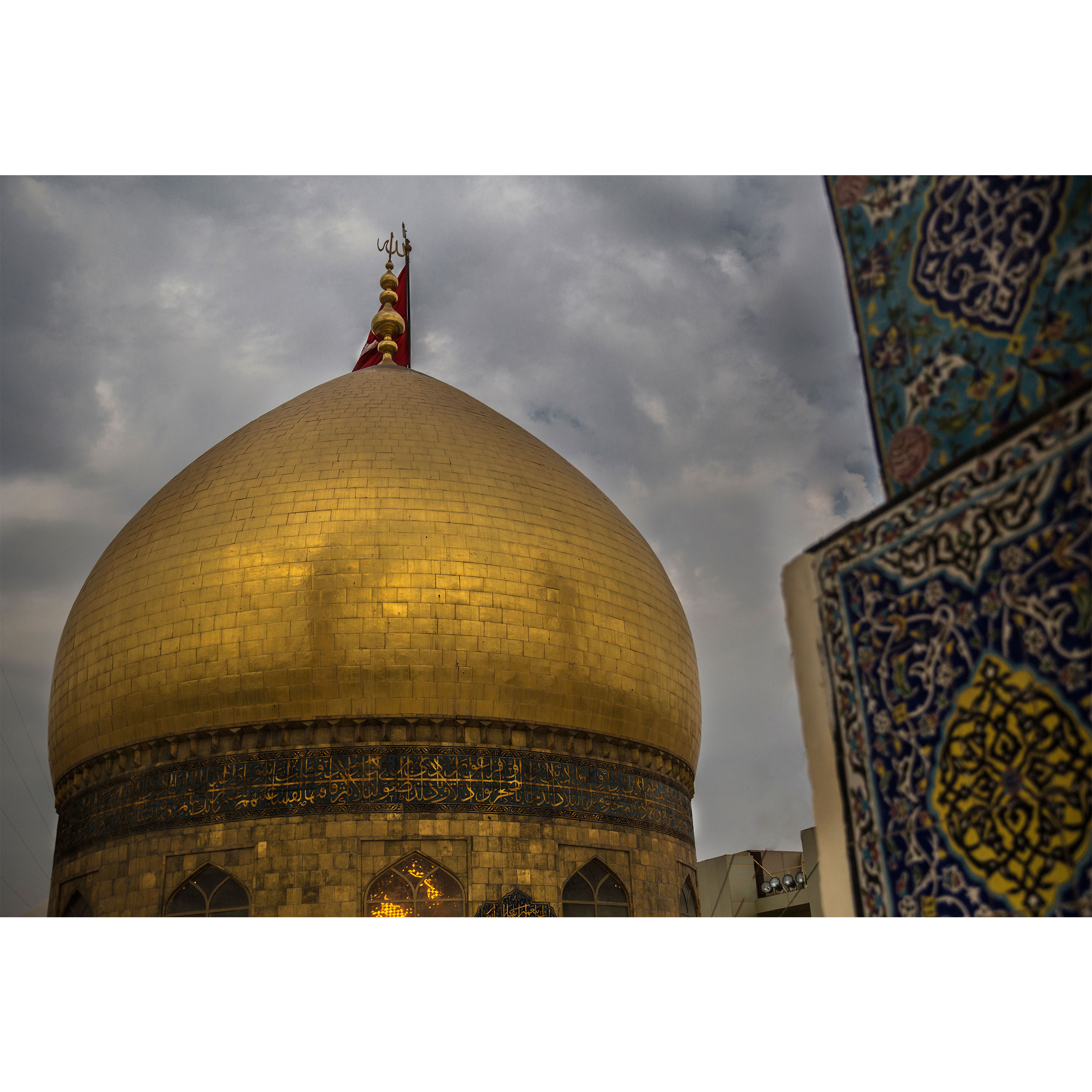 تابلو شاسی طرح گنبد حرم امام حسین مدل T2411 — تصویر ۲