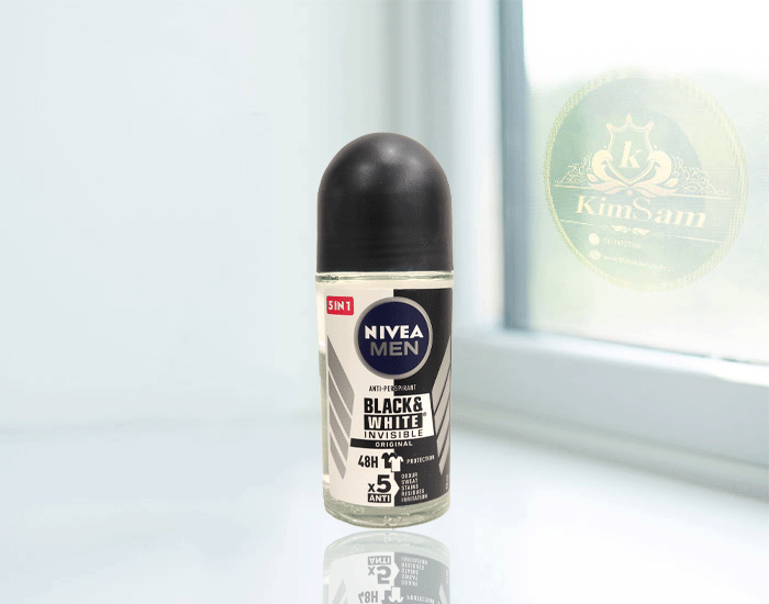 مام رول ضد تعریق مردانه نیوا مدل بلک اند وایت ا Nivea Black & White Men 50ml