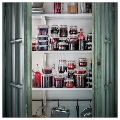 شمع معطر شیشه‌ای ایکیا STORTSKON قرمز/ رایحه توت/ سوخت 40 ساعته — تصویر ۶