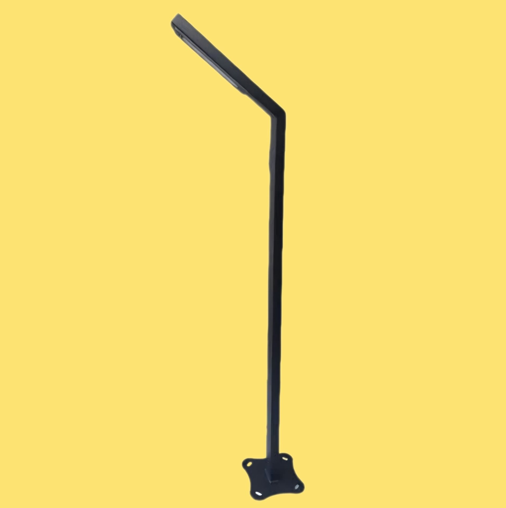 چراغ پارکی و حیاطی مدرن ایستاده مدل افرا — تصویر ۴