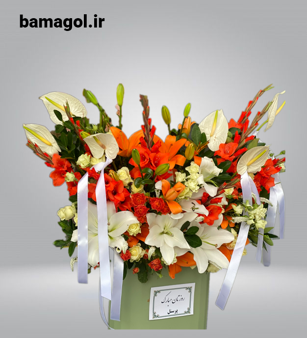 باکس گل روز معلم گلایول نارنجی و انتوریوم لیلیوم سفید – کد 1147
