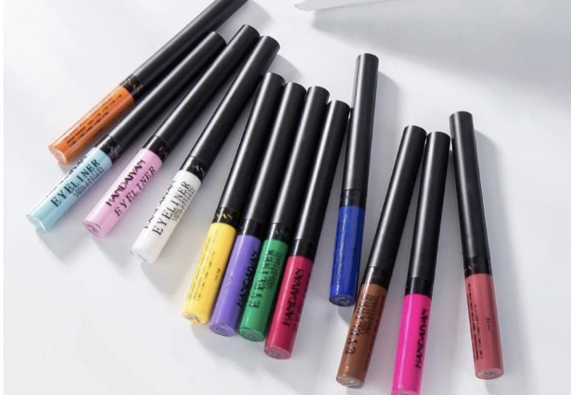 خط چشم مویی رنگی هندیانHINDIYAN Matte Liquid Eyeliner — تصویر ۲