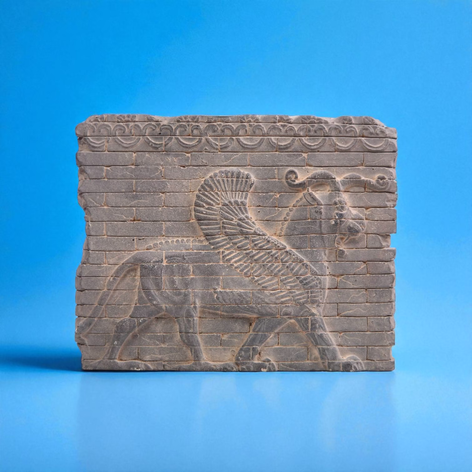 مجسمه کتیبه آجری شیر افسانه ای آویزدار کد MO2890 — تصویر ۴