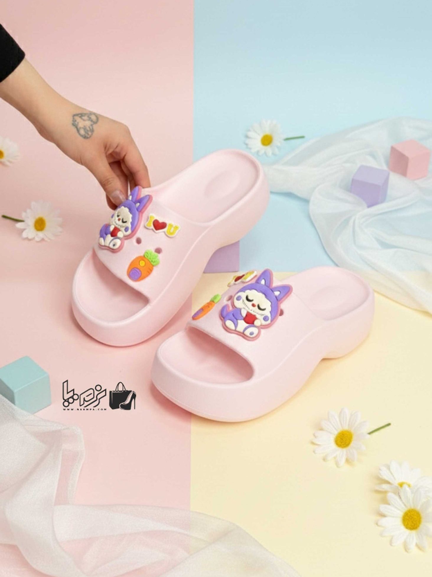 صندل سیلیکونی مدل لبوبو — تصویر ۵