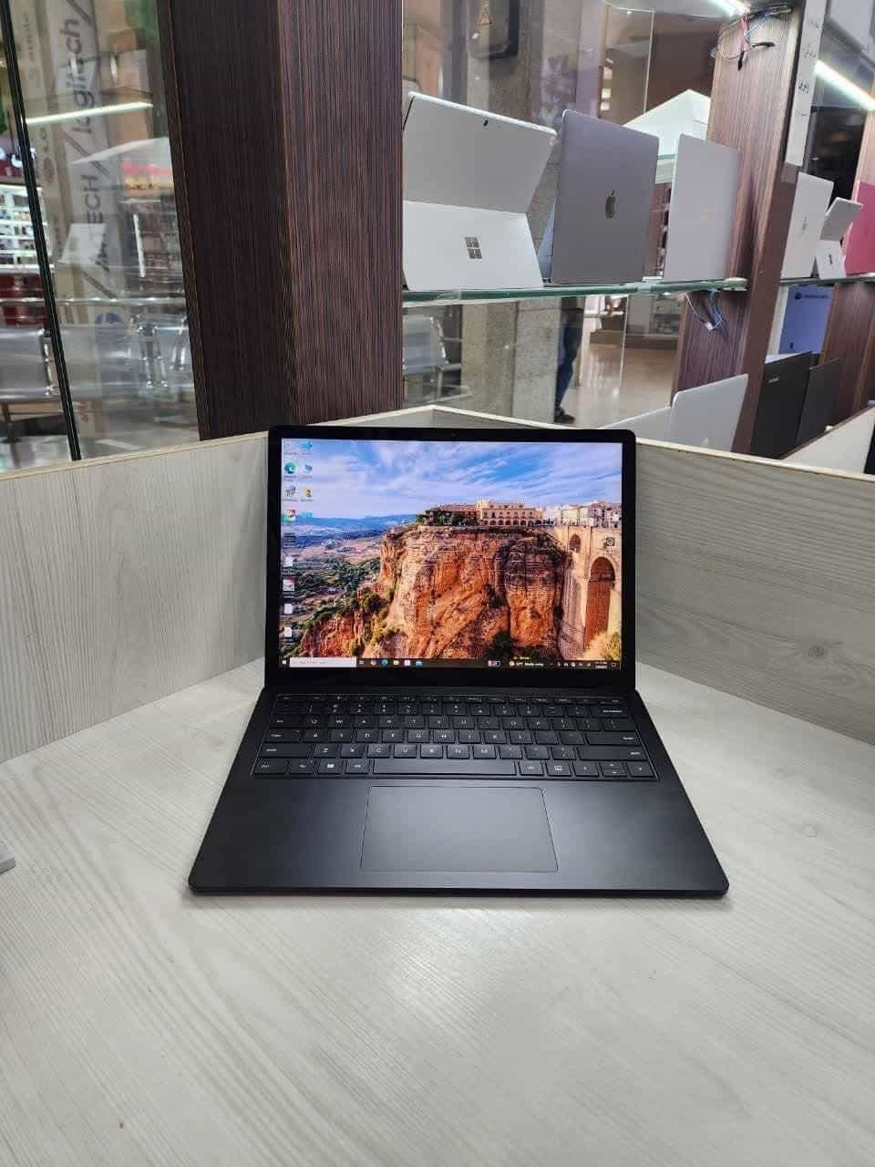 مایکروسافت سرفیس لپ تاپ Microsoft SurfaceLaptop 4