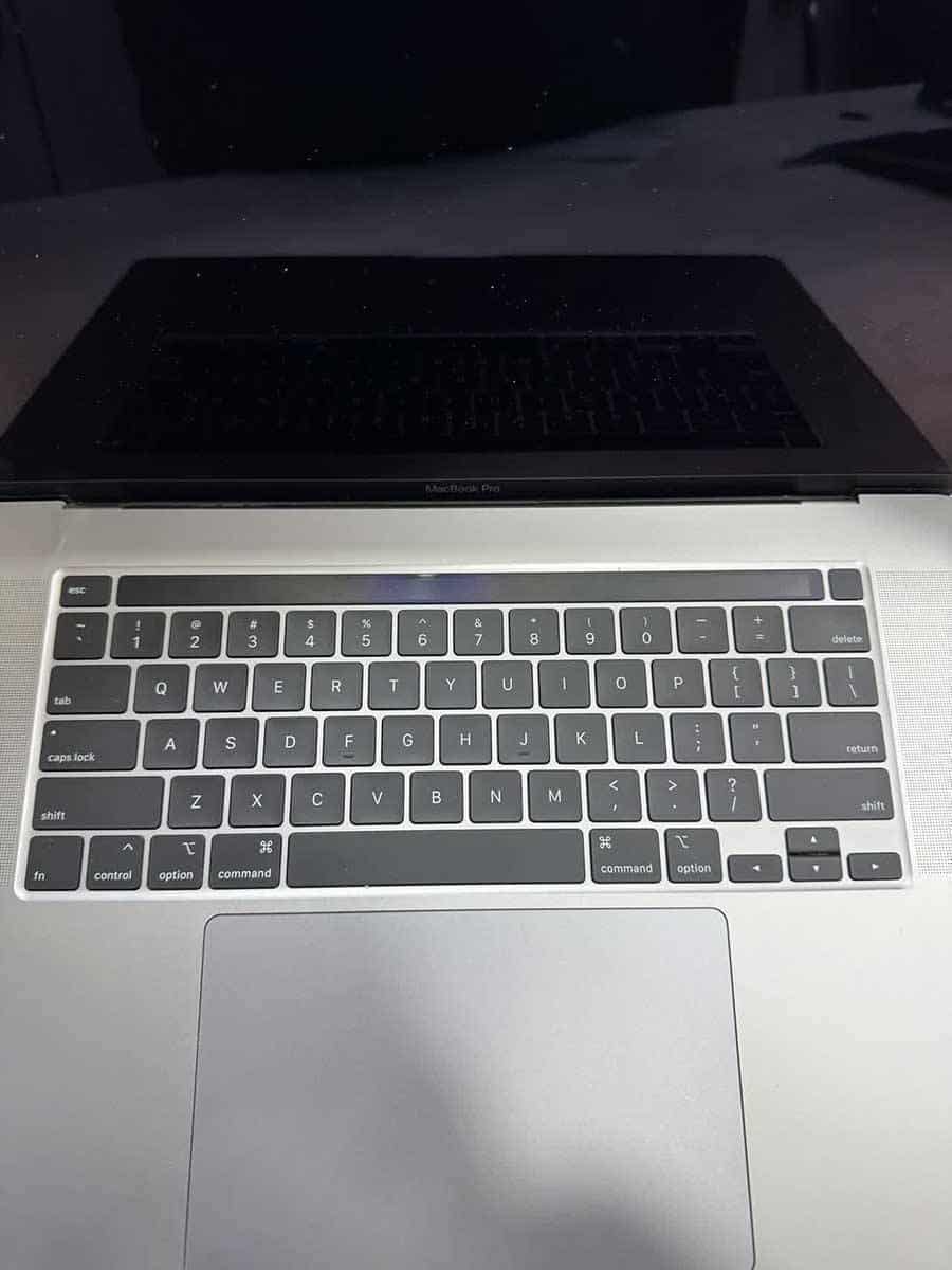 کیبورد اپل مک بوک پرو ۲۰۱۹ A2141