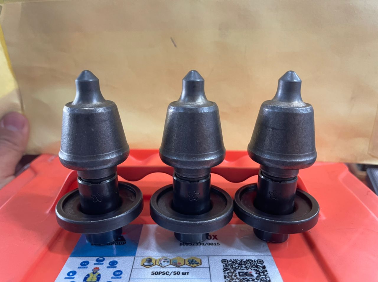ناخن آسفالت تراش ایگور E6/20X — تصویر ۲