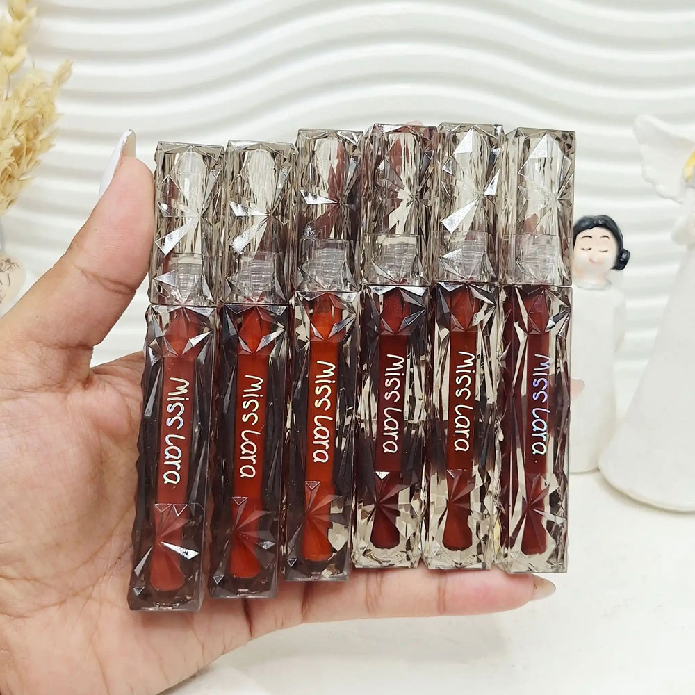 لیپ گلاس میس لارا الماسیMiss Lara ا HIGH-GLITTER LIP GLOSS BRILLO LABIAL MISS LARA — تصویر ۲