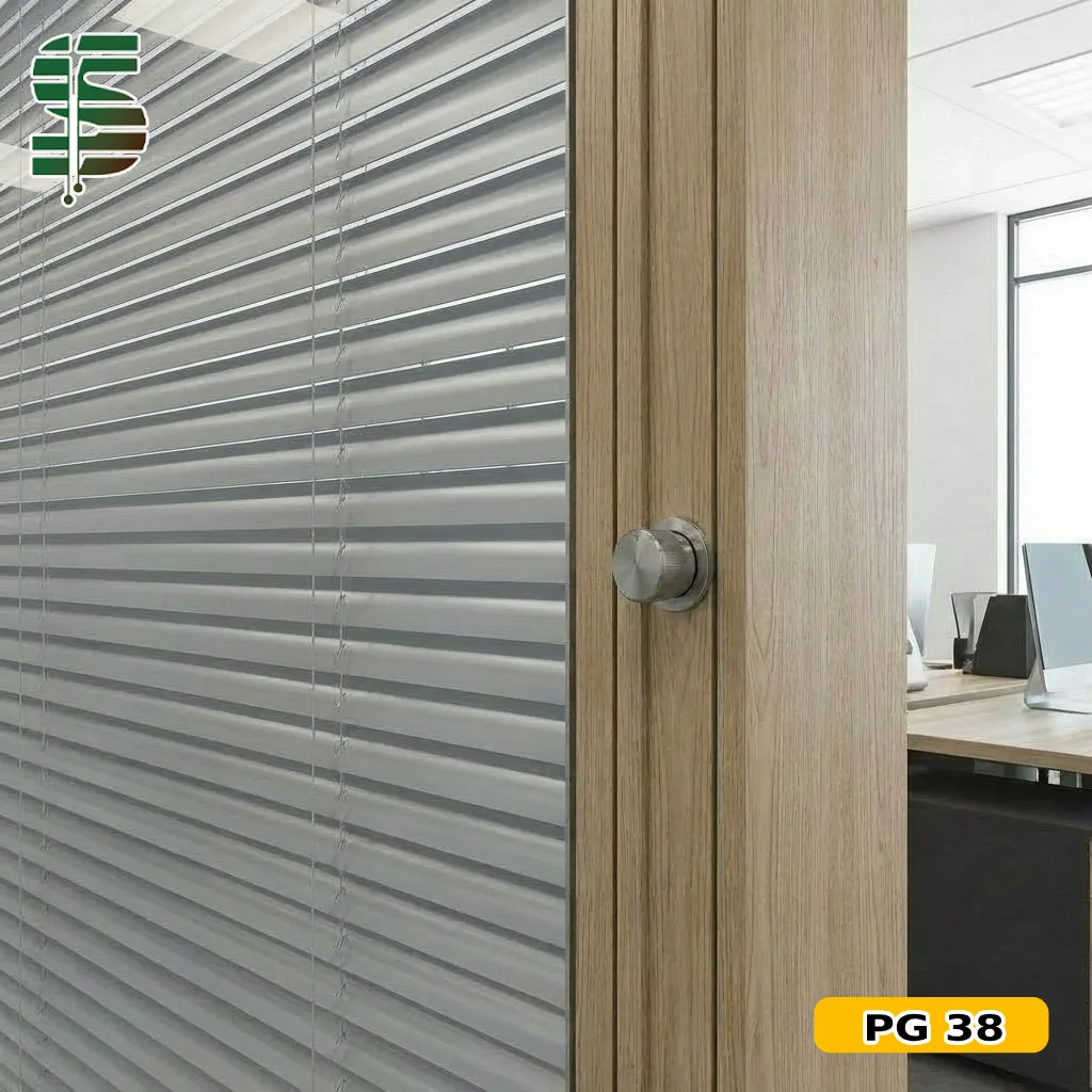 پرده کرکره ولومی داخل پارتیشن نقره ای کد PG38 — تصویر ۲