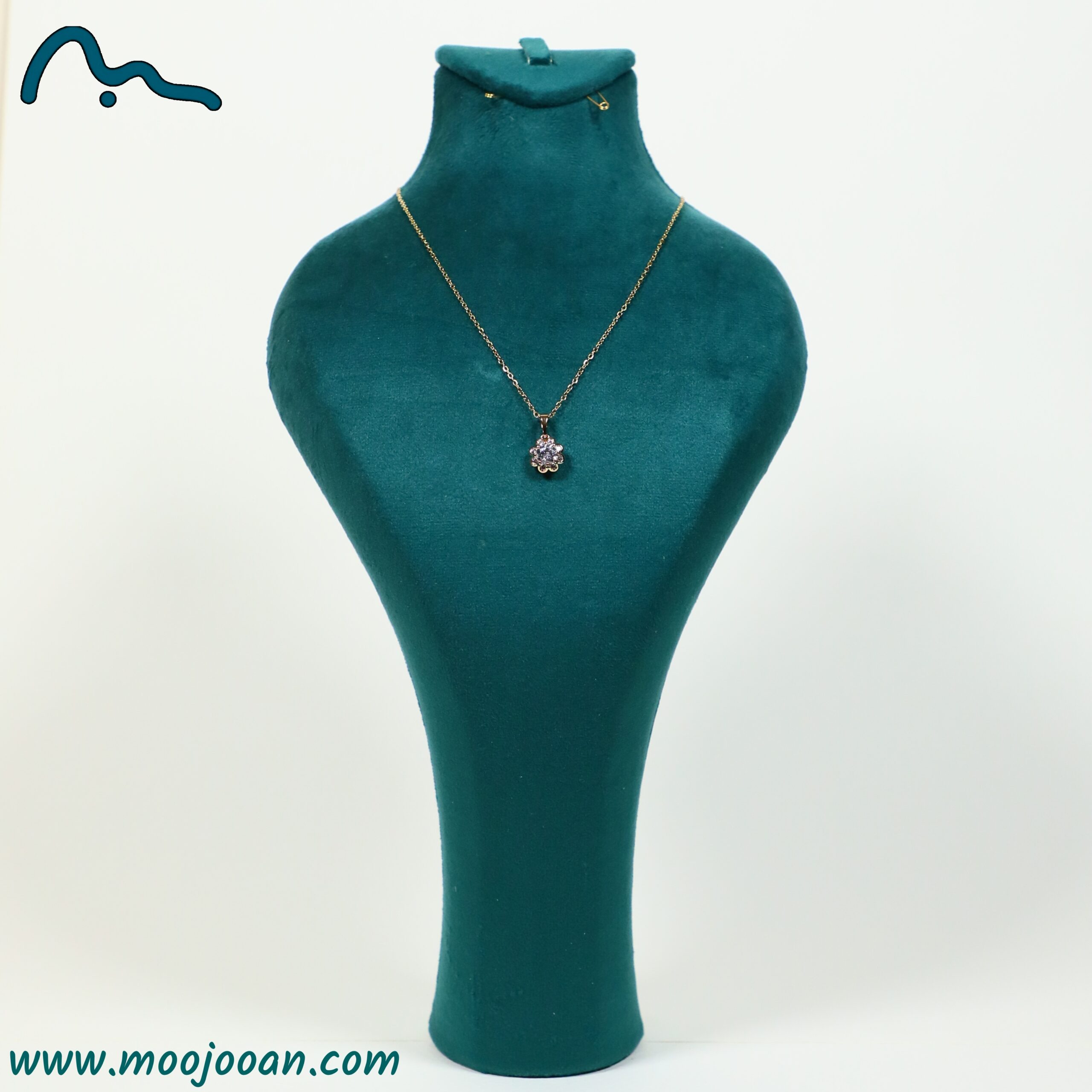 گردنبند گل دور نگین ژوپینگ