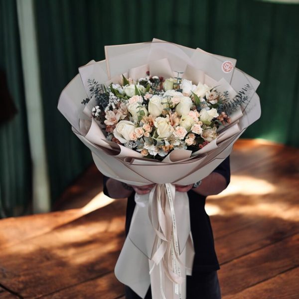ارسال گل طبیعی برای مدرسه امام جعفر صادق تهران