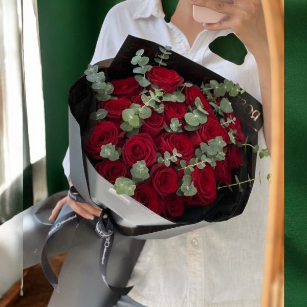 ارسال گل طبیعی برای مدرسه ادب تهران