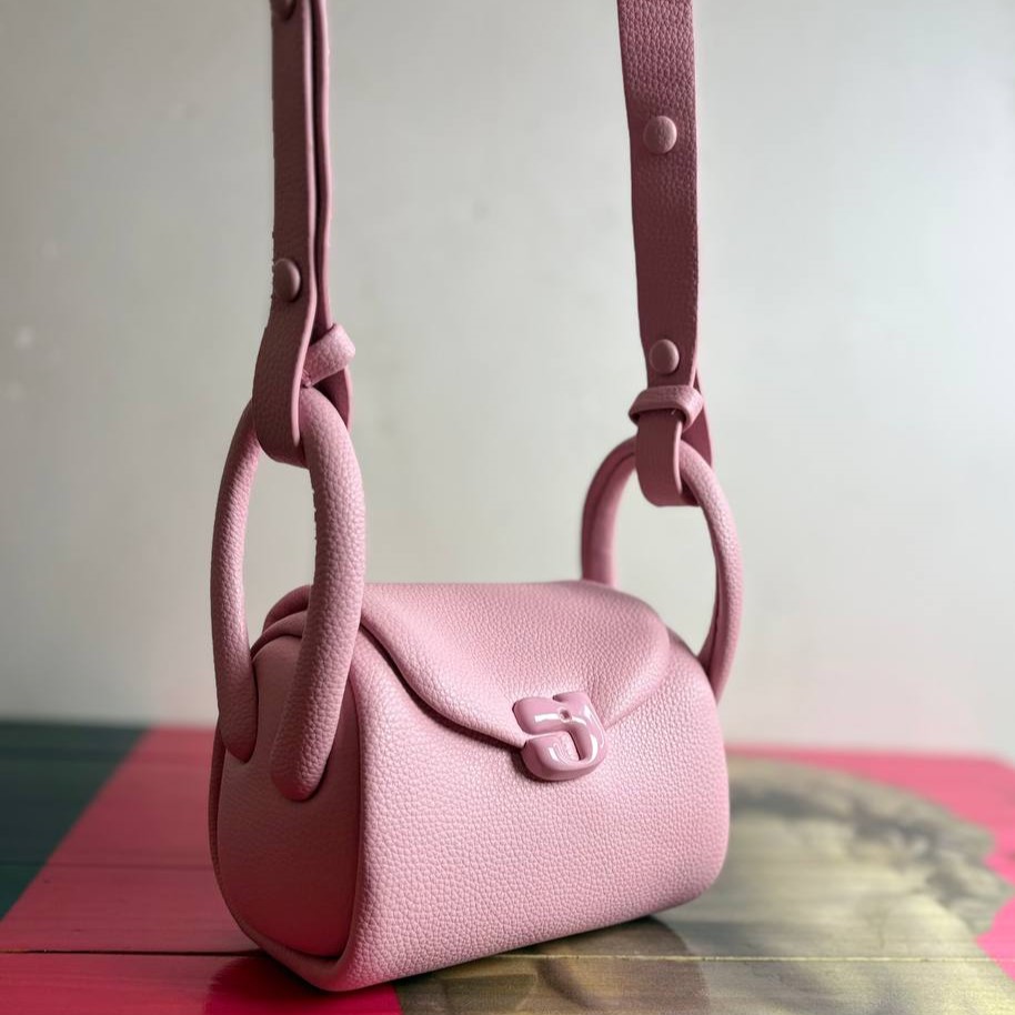 کیف دستی زنانه کونو جیجی مدل Piggy Bag — تصویر ۳