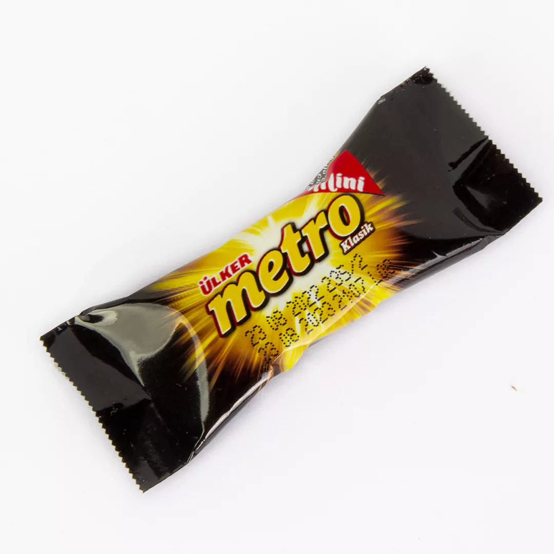 شکلات مترو کوچک برای ولنتاین 🍫 1405 | باختر