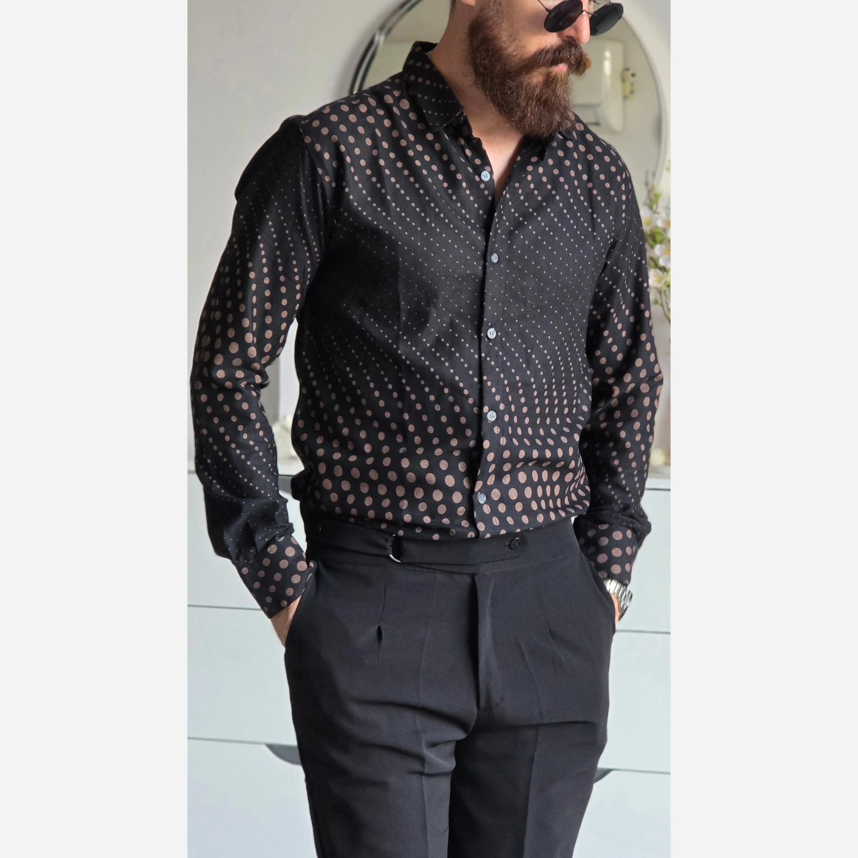 پیراهن مشکی مردانه آستین بلند طرح دار پارچه سارینا سایز M تا XXL — تصویر ۲