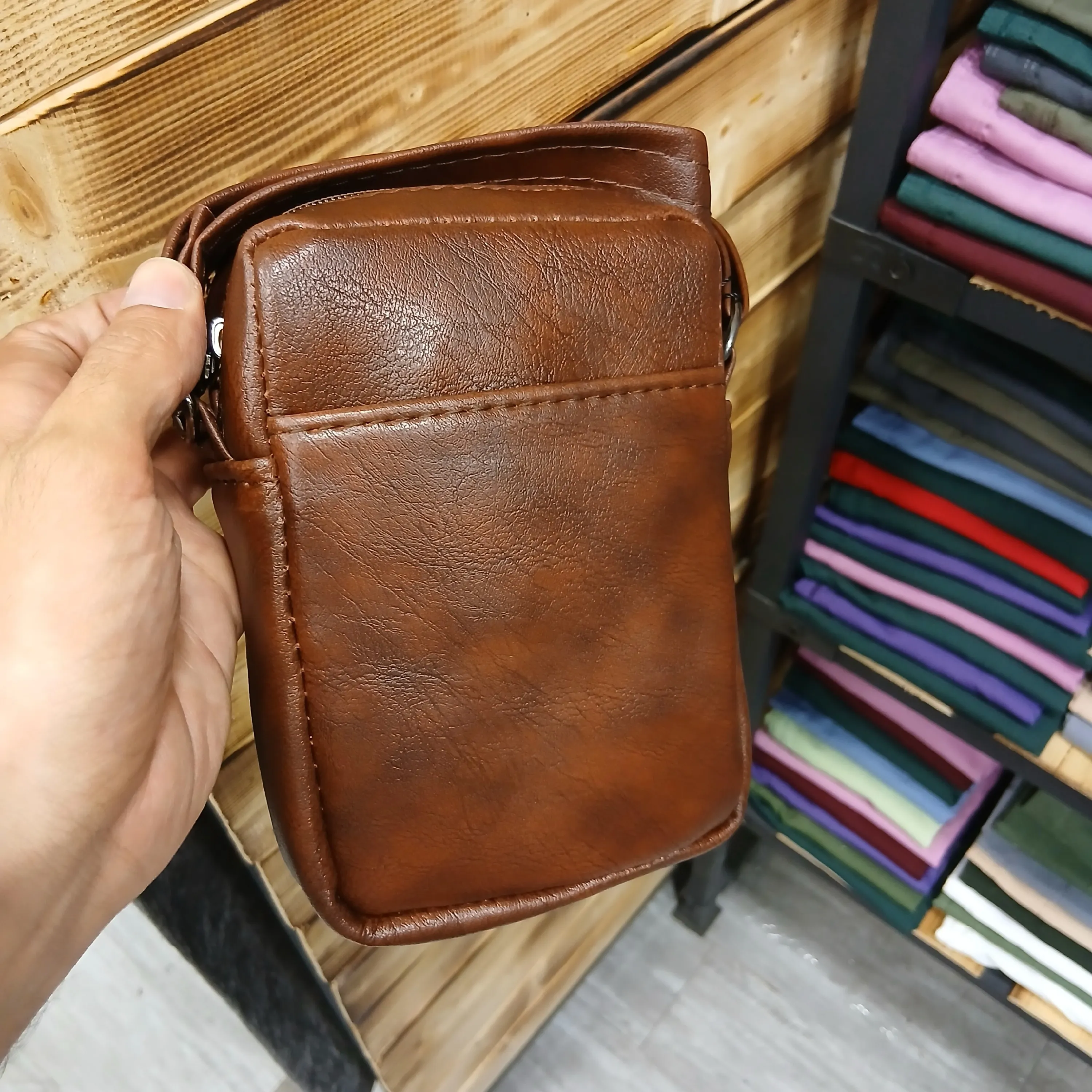 کیف دوشی کوچک مردانه چرمی چرم مصنوعی روزمره — تصویر ۵