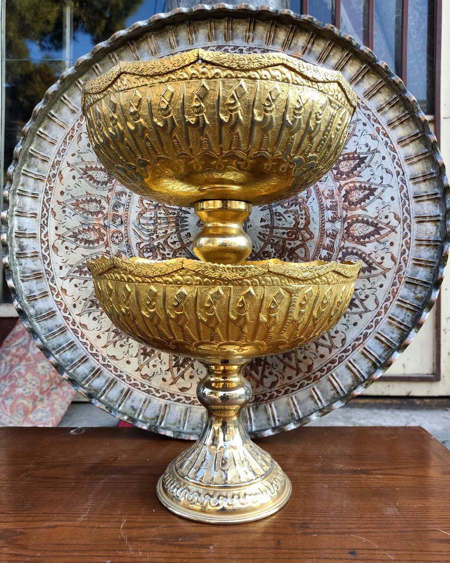 یک‌جفت‌میوه‌خوری برنجی