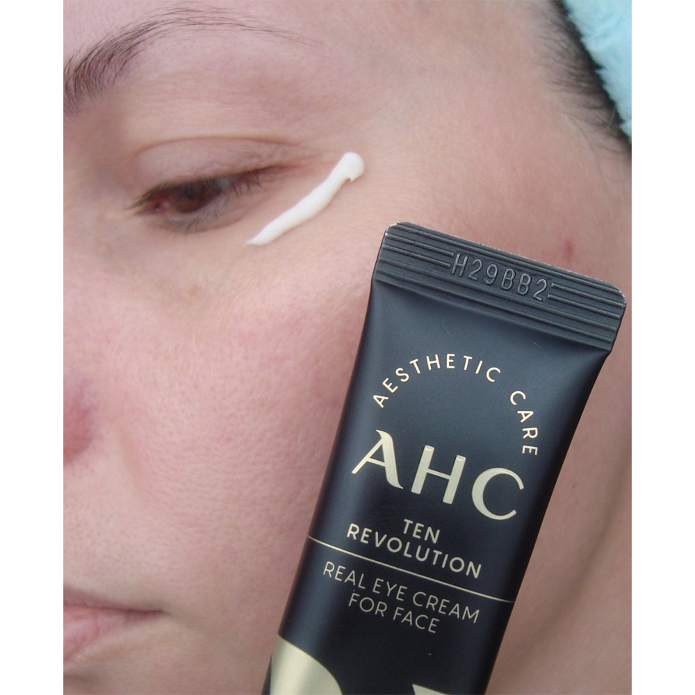کرم دور چشم و صورت روشن کننده و ضد پیری AHC Ten Revolution Real Eye Cream For Face — تصویر ۵