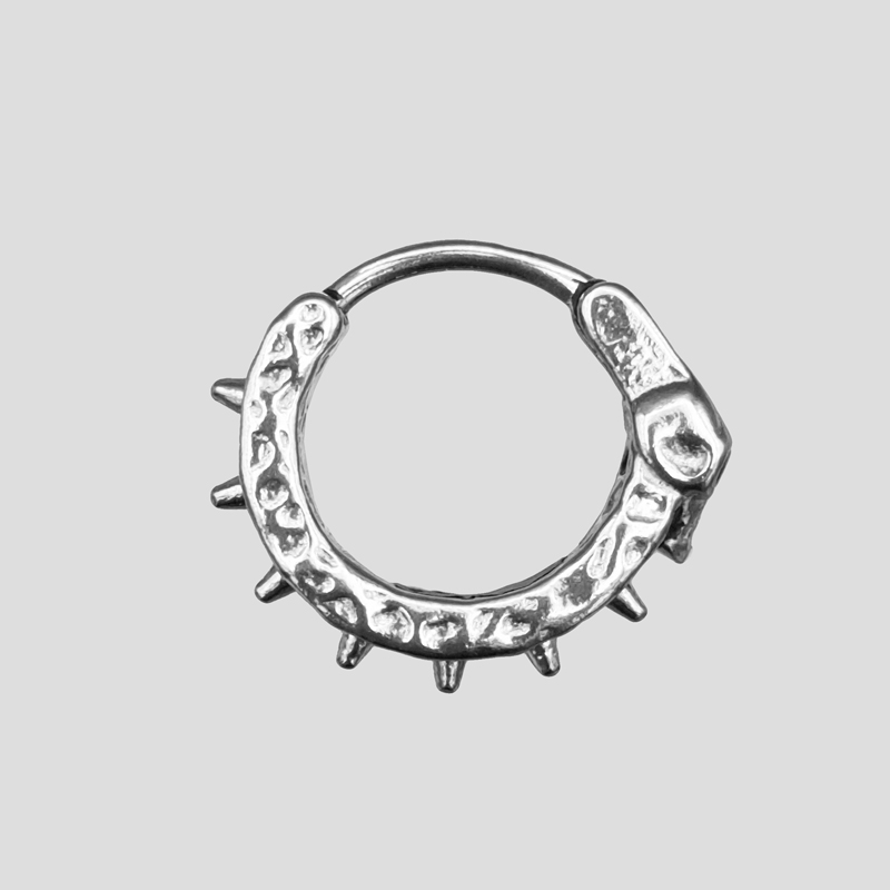 پیرسینگ اسکلت مدل Skull &amp; Spikes کد Hsn-304d7 — تصویر ۴