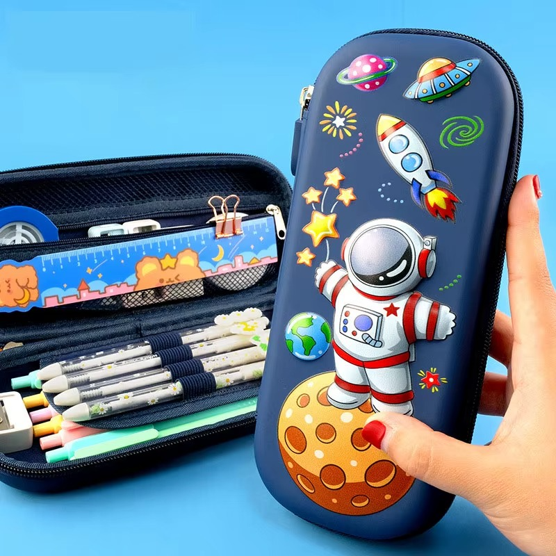 جامدادی فانتزی فایبرگلاس سه بعدی طرح فضانورد کد Astronaut 1028 — تصویر ۴