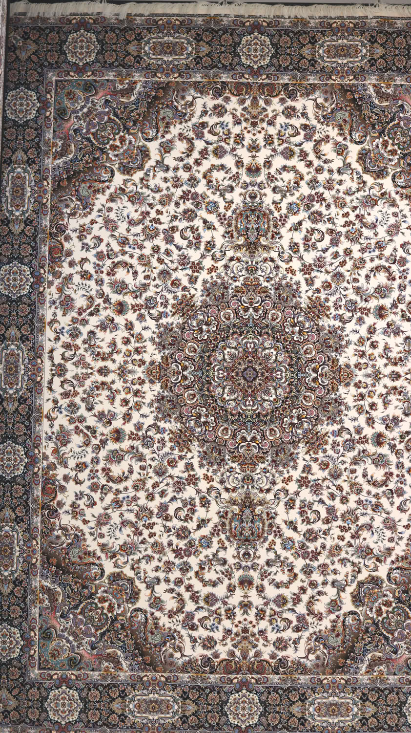 فرش مشهد 1500 شانه تراکم 4500 نقشه 815082 کرم حاشیه مشکی تمام آکریلیک