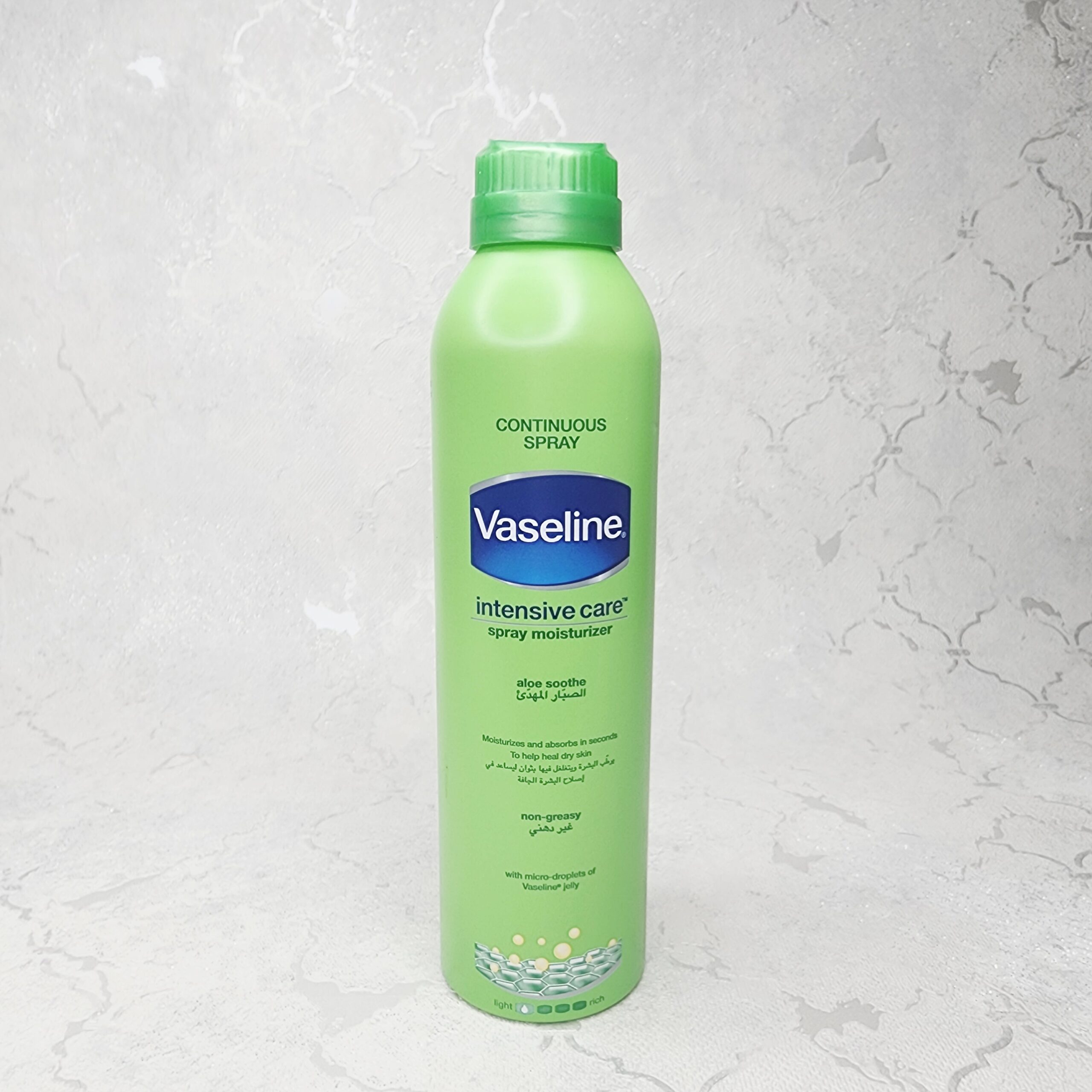 اسپری لوسیون بدن وازلین حاوی عصاره آلوئه ورا Aloe Soothe حجم 190 میل — تصویر ۲