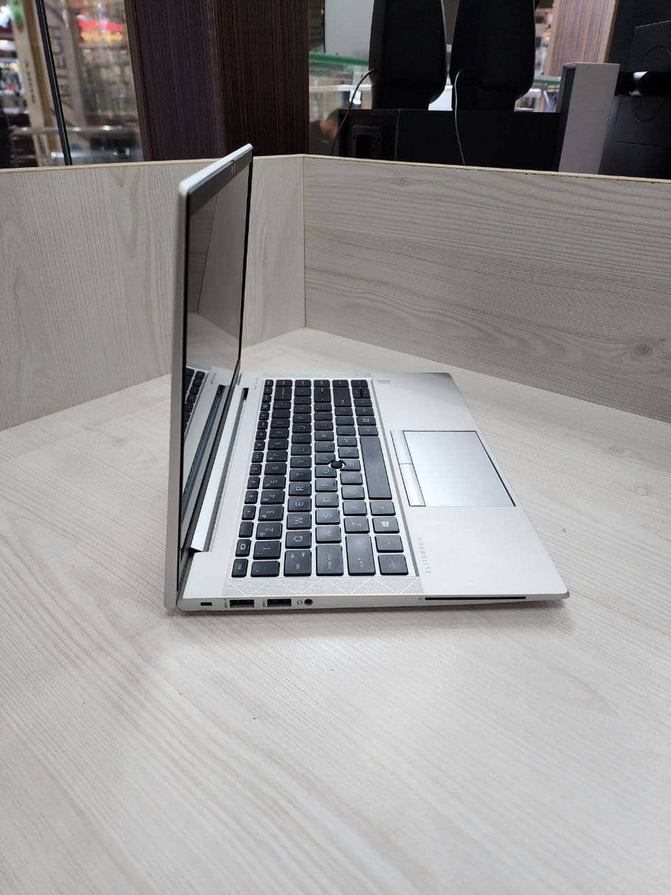 لپ تاپ اچ پی HP EliteBook 840 G8 — تصویر ۸