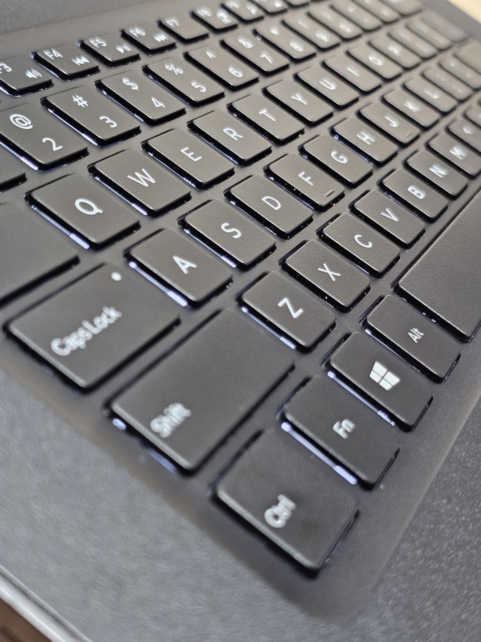 DELL LATITUDE 3490 I5-8350-8-256لپ تاپ دل لاتیتیود — تصویر ۲