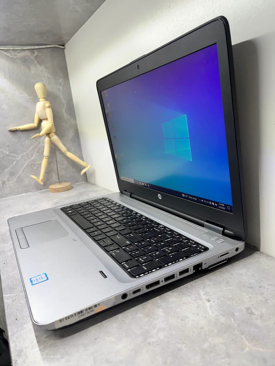 لپ تاپ 15.6 اینچی اچ پی مدل HP 650 G2 – Corei5 6200U/8GB/256 SSD — تصویر ۲