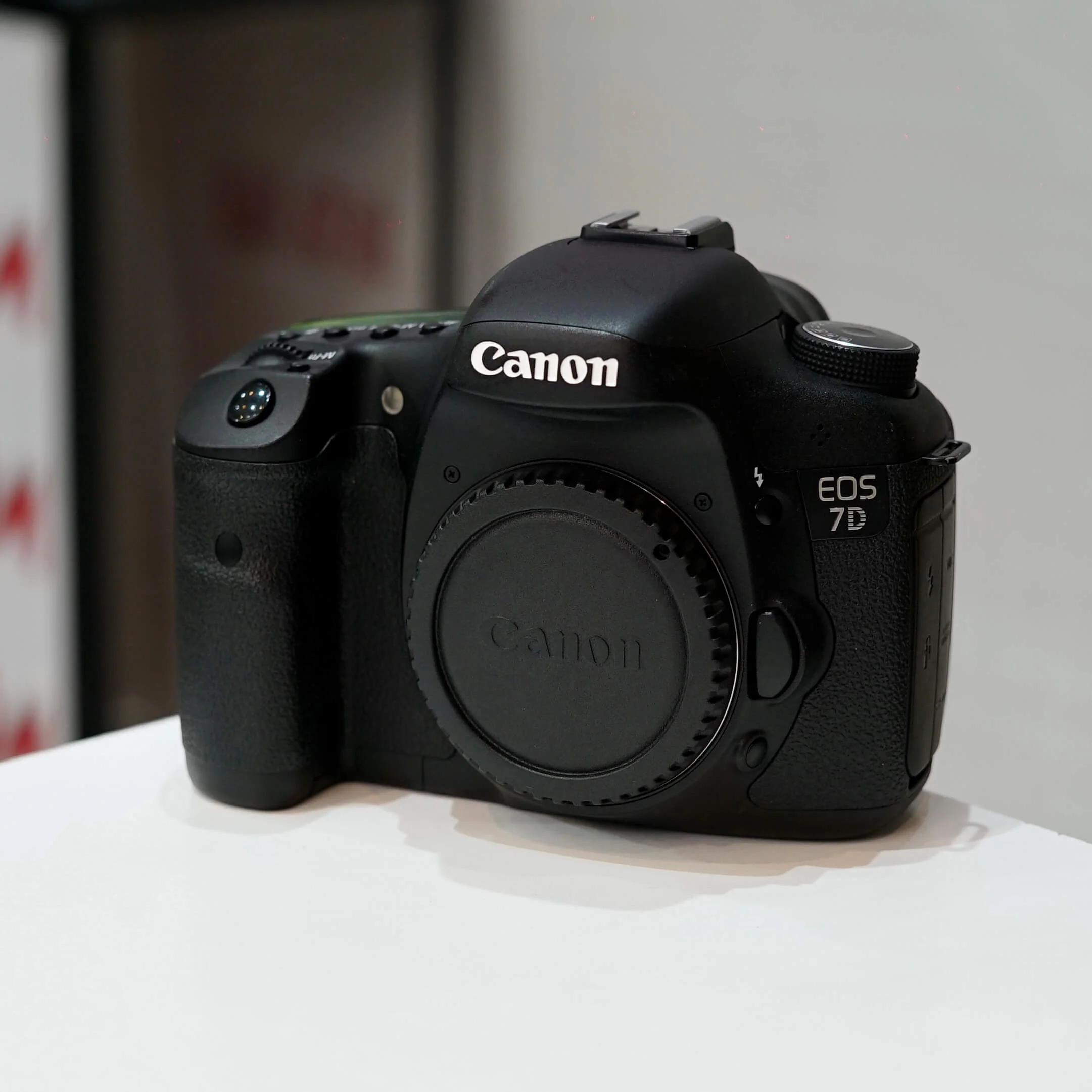 دوربین Canon 7D Body — تصویر ۵