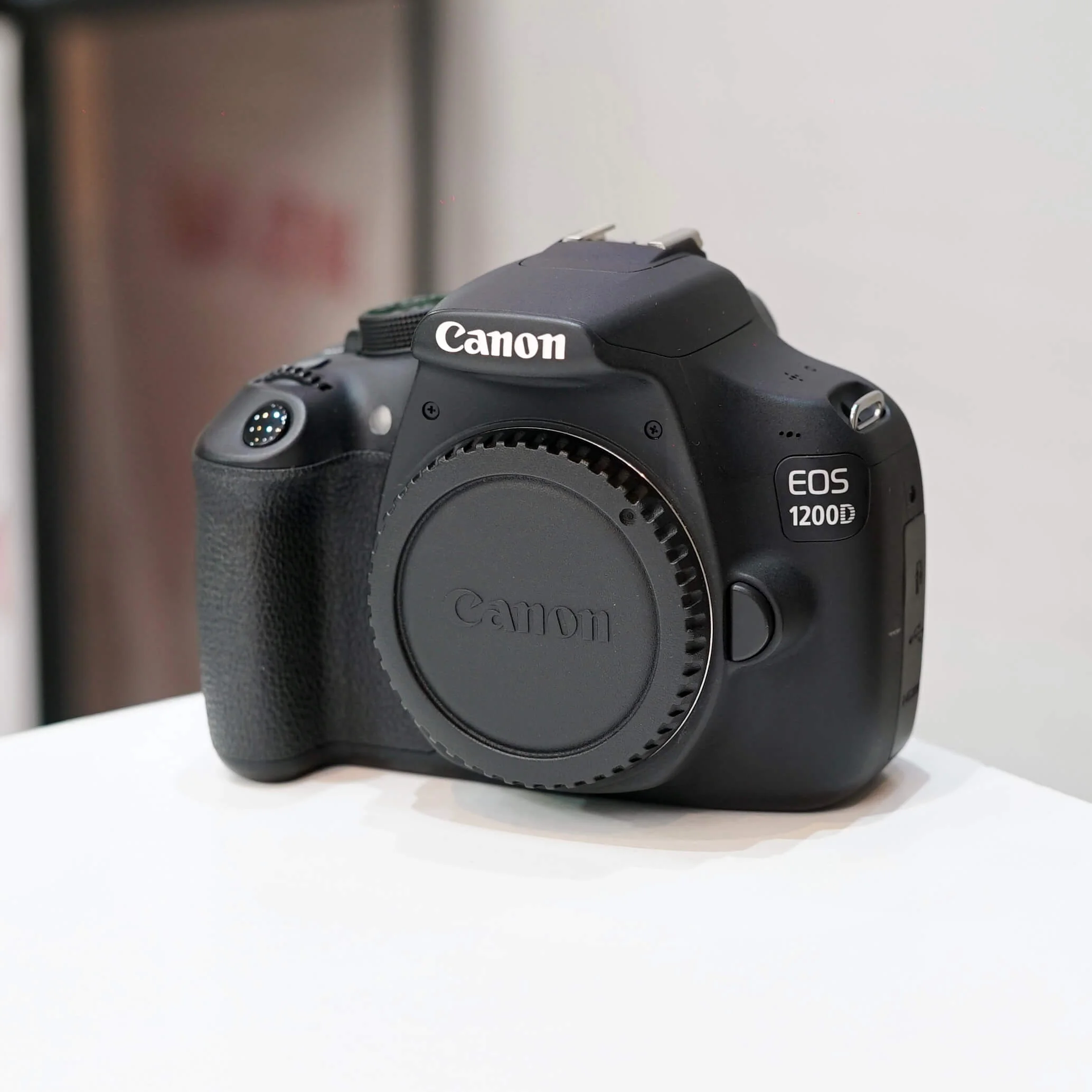 دوربین عکاسی کانن دست دوم مدل Canon 1200D body