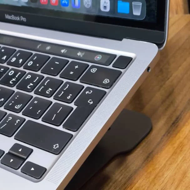 MacBook 2022 M2 /16/512 — تصویر ۸