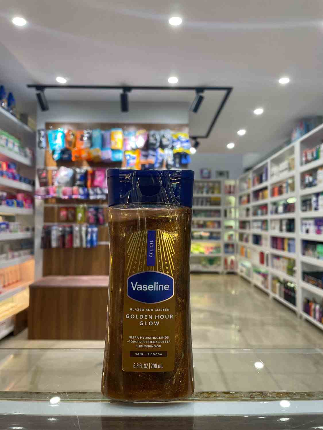 روغن بدن 200م شاین گلد وازلین
