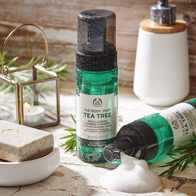 فوم شستشوی بادی شاپ چای سبز The Body Shop Tea Tree Skin Clearing Foaming Cleanser — تصویر ۳