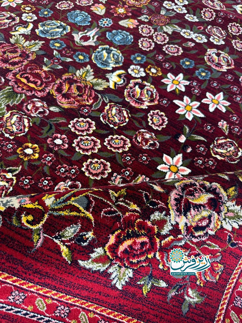 فرش سرو لاکی 700 شانه – تمام نخ اکریلیک — تصویر ۴