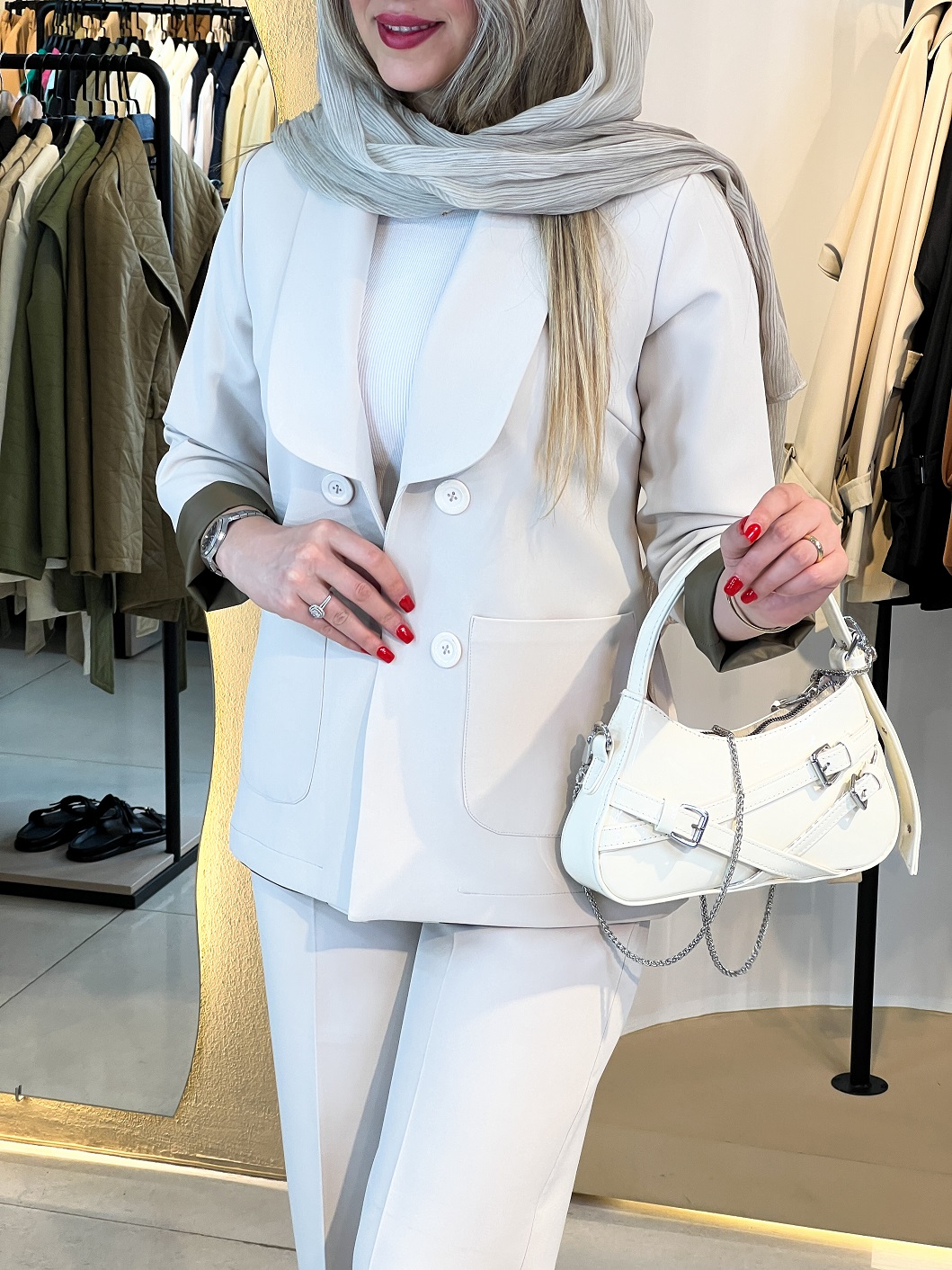 کت و شلوار مازراتی استخوانی 200101 — تصویر ۲