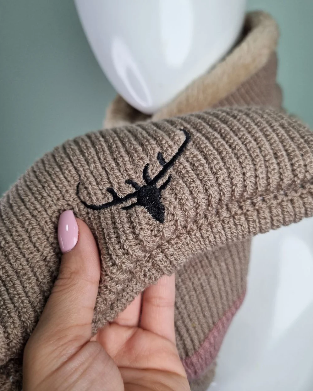 شال و کلاه گردنی توخز سیلکا طرح برنا — تصویر ۷