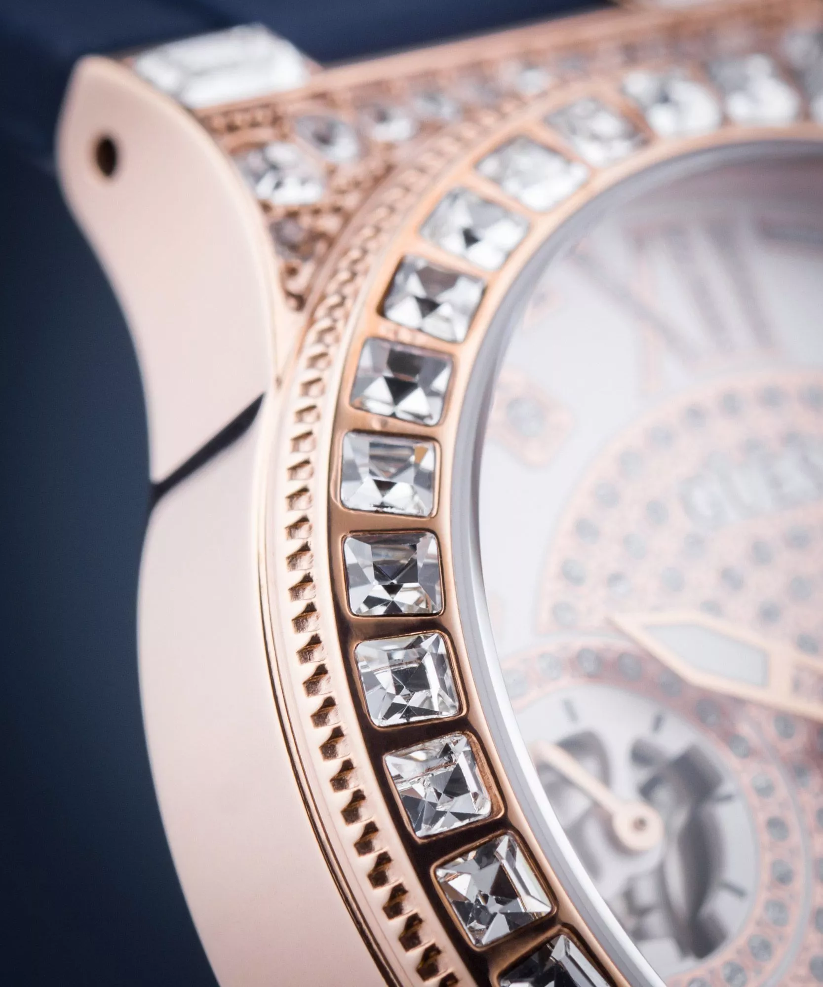 ساعت مچی گس زنانه مدل GUESS GW0257L3 — تصویر ۳