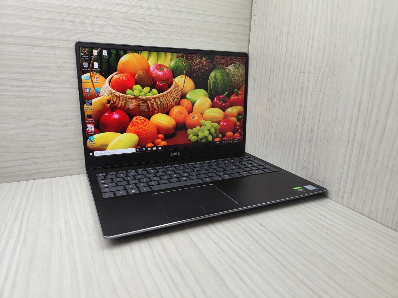 لپ تاپ 15.6 اینچی Dell مدل Vostro 7590