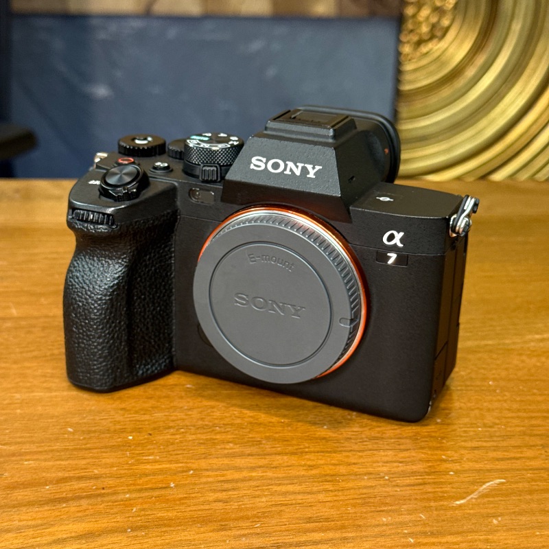 دوربین دست دوم بدون آینه سونی Sony a7 IV Mirrorless Camera Body (9900 شات)