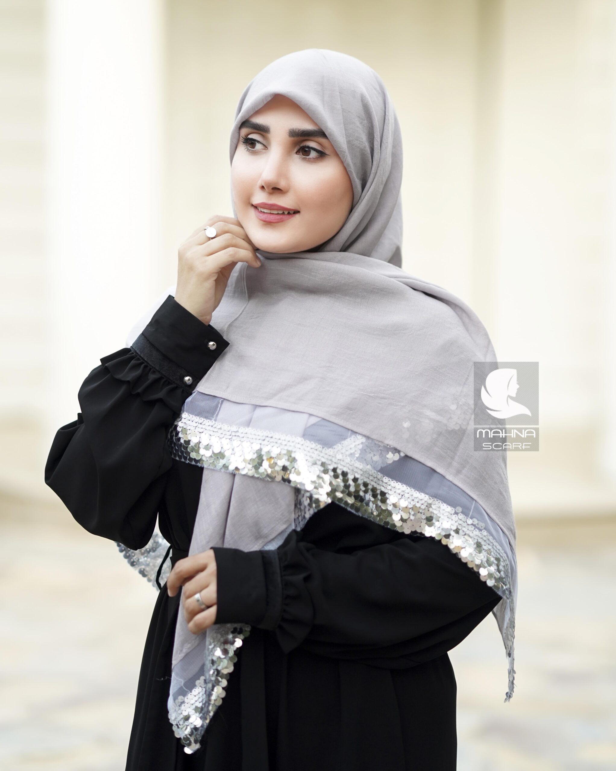 روسری نقره ای تورپولکی